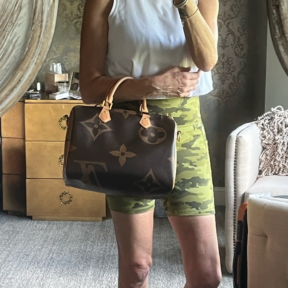 Giant reverse print monogram speedy 35 - Picture 13 of 14